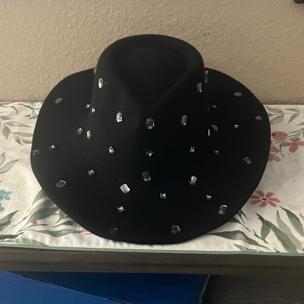 Black Studded Women's Hat